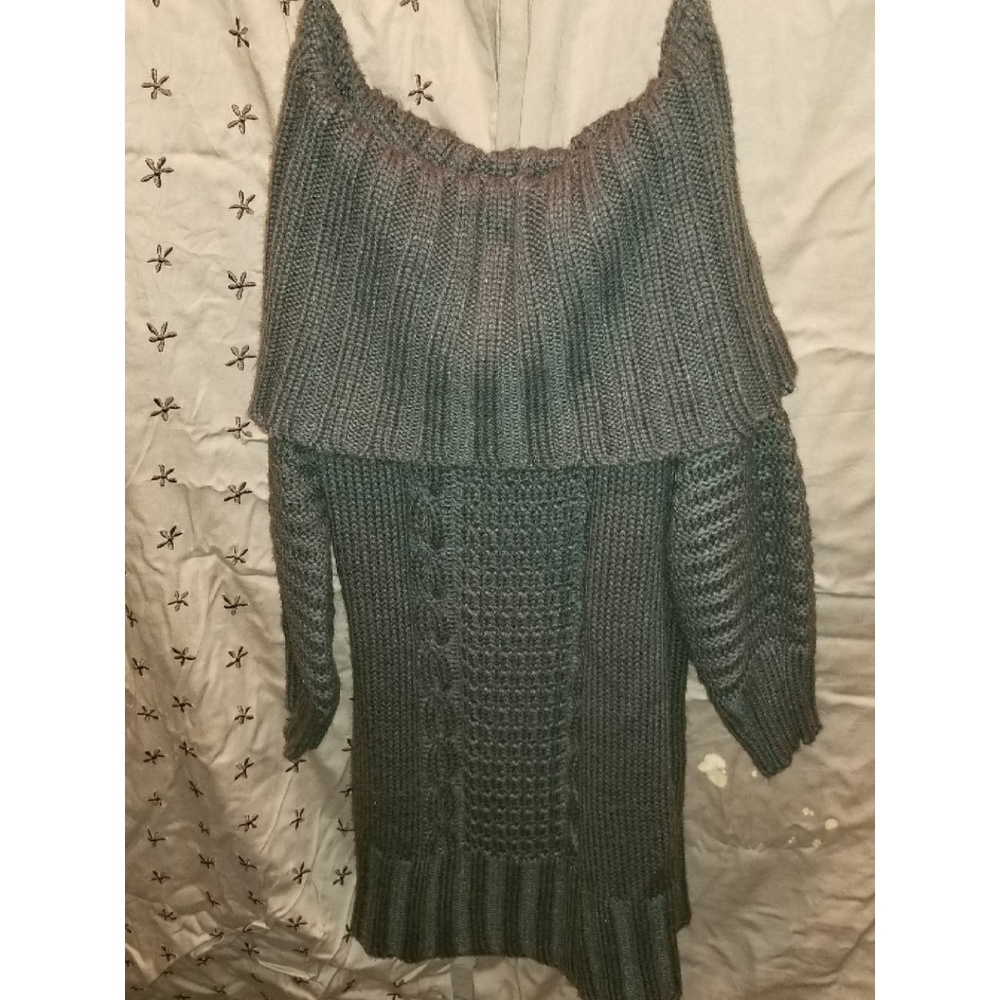 Fashion Nova long sleeve knit dress